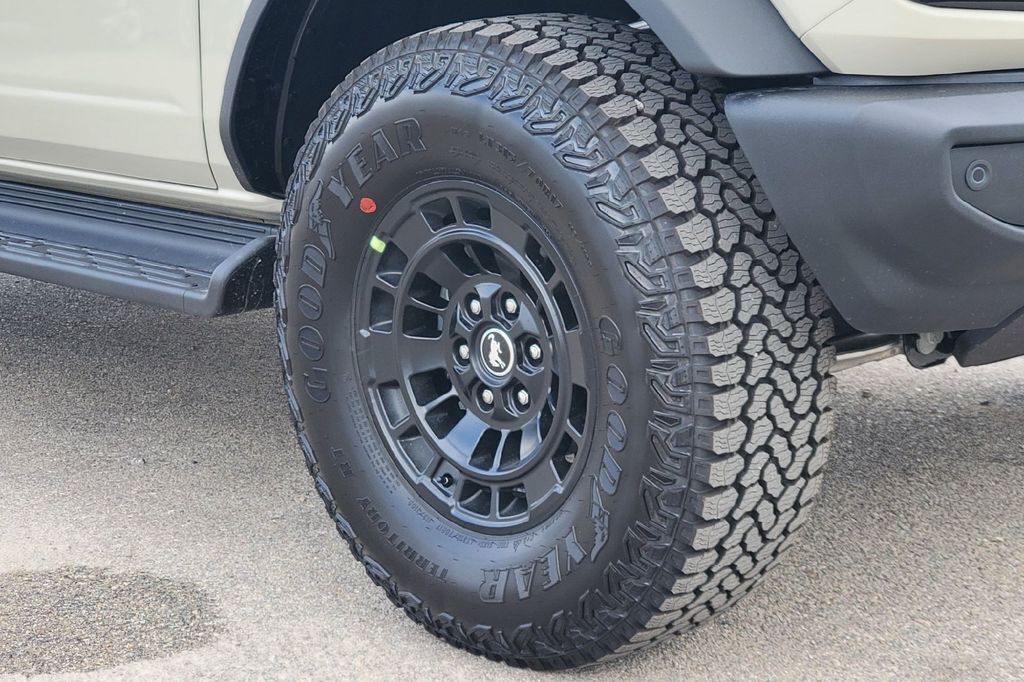 2026 Ford Bronco Outer Banks Hondo TX