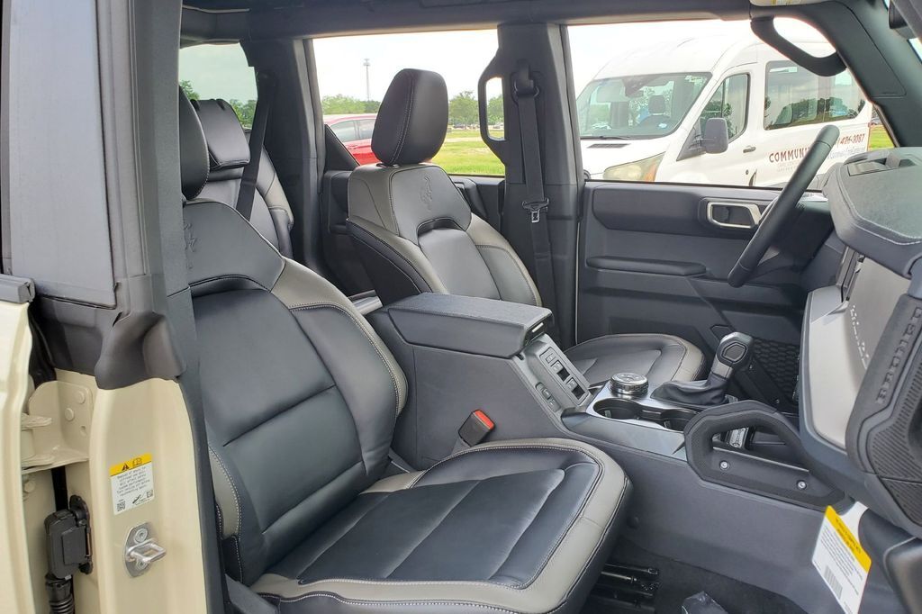 2026 Ford Bronco Outer Banks Hondo TX