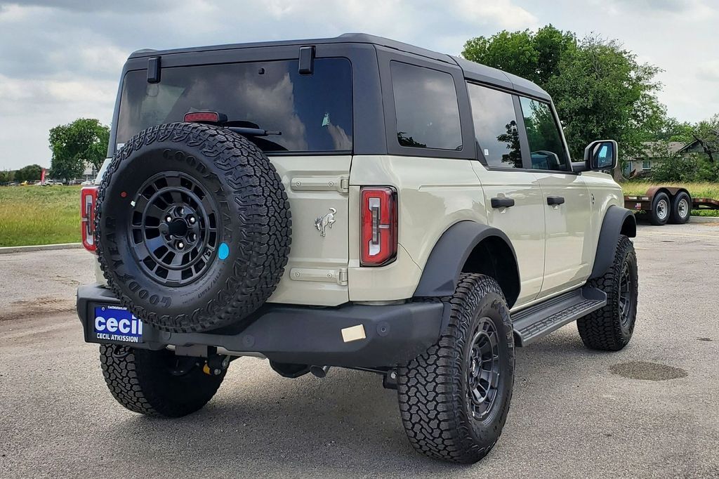 2026 Ford Bronco Outer Banks Hondo TX