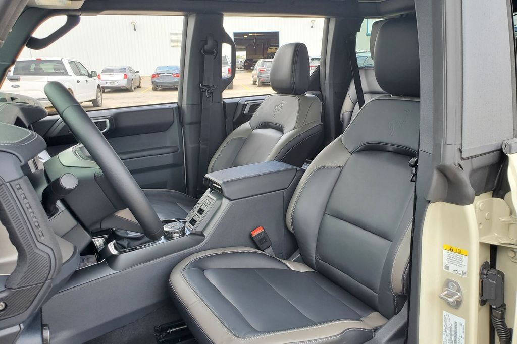 2026 Ford Bronco Outer Banks Hondo TX