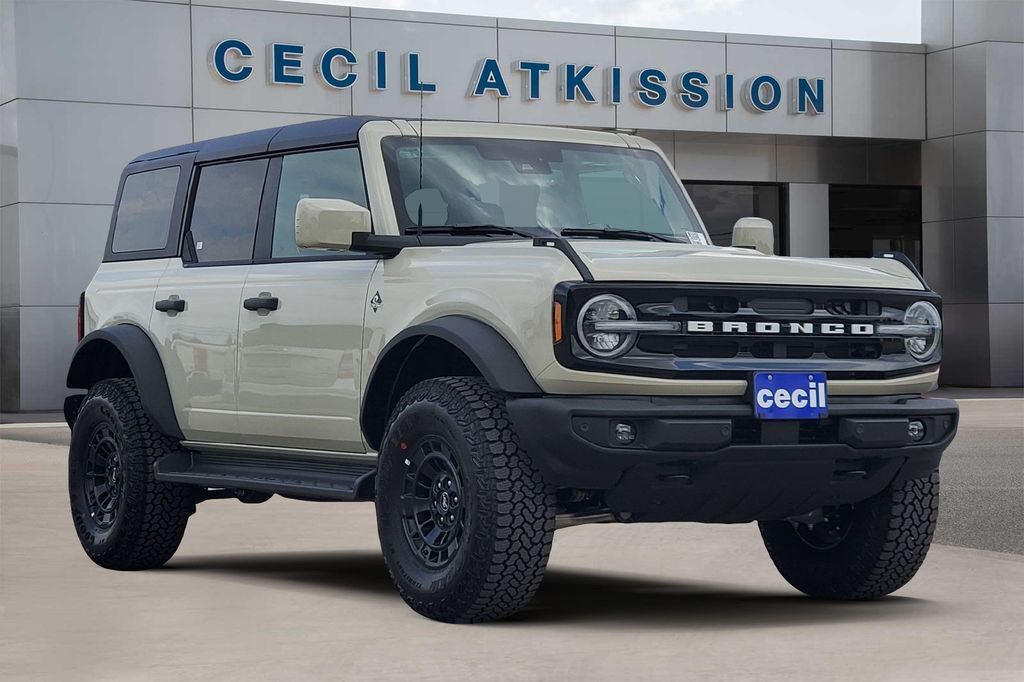 2026 Ford Bronco Outer Banks