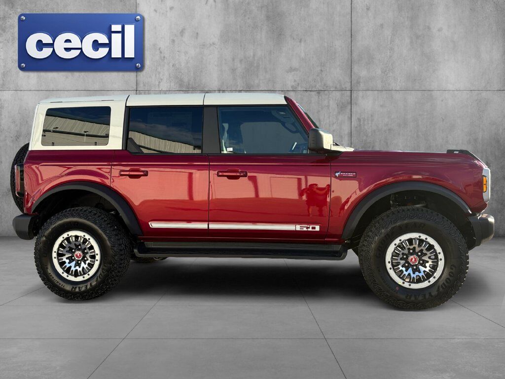 2026 Ford Bronco Outer Banks Hondo TX