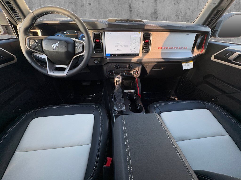2026 Ford Bronco Outer Banks Hondo TX