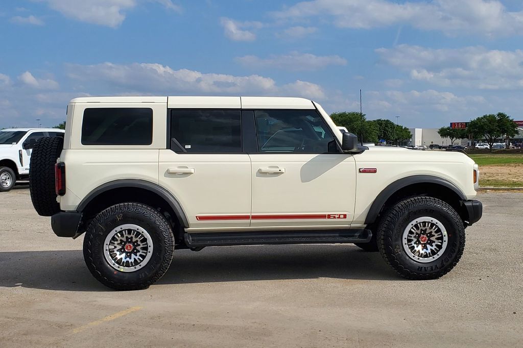 2026 Ford Bronco Outer Banks Hondo TX