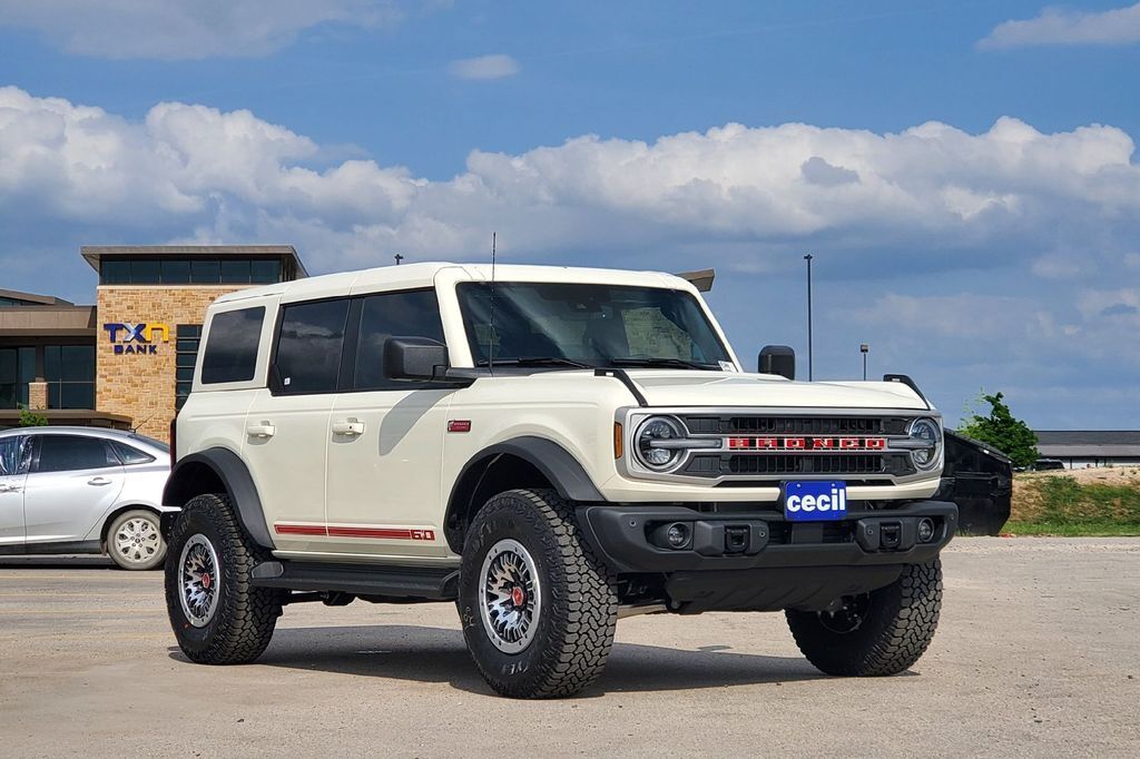 2026 Ford Bronco Outer Banks Hondo TX