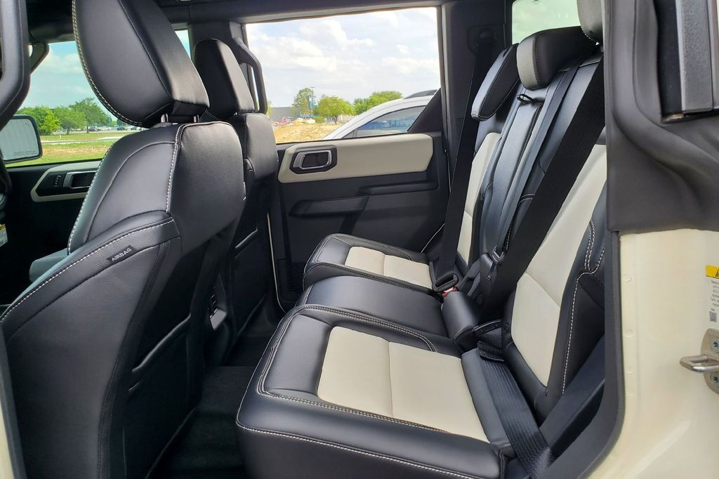 2026 Ford Bronco Outer Banks Hondo TX