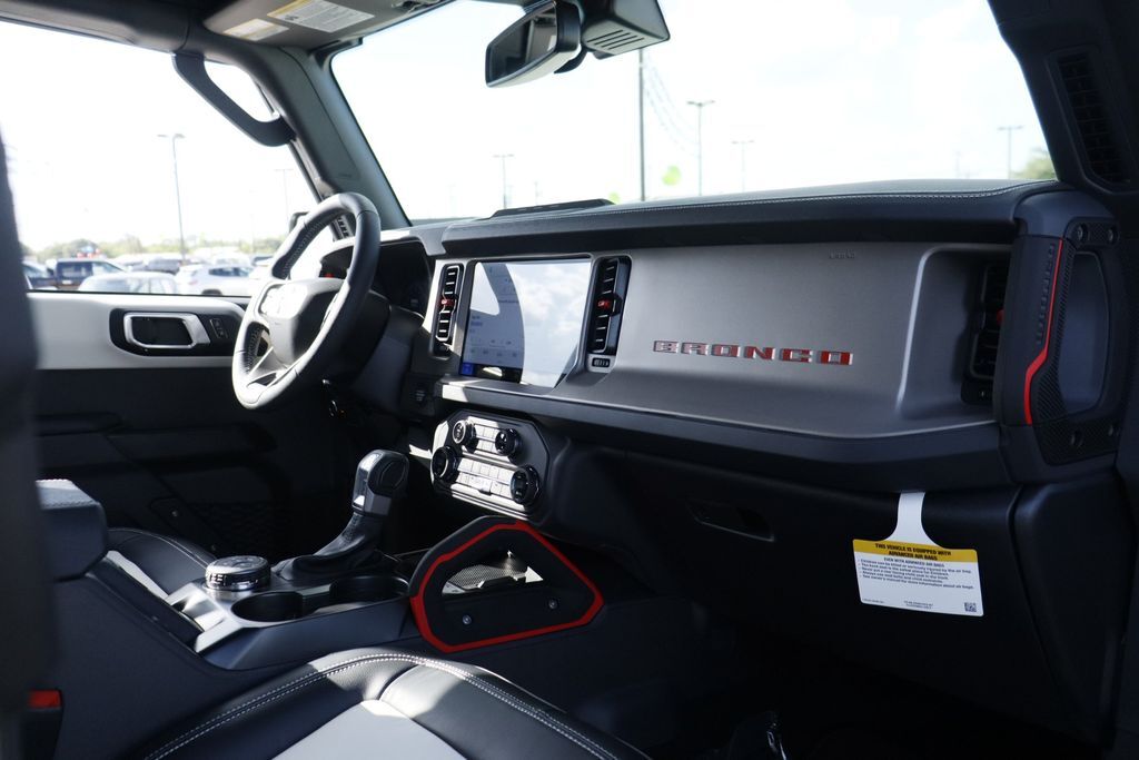 2026 Ford Bronco Outer Banks Hondo TX