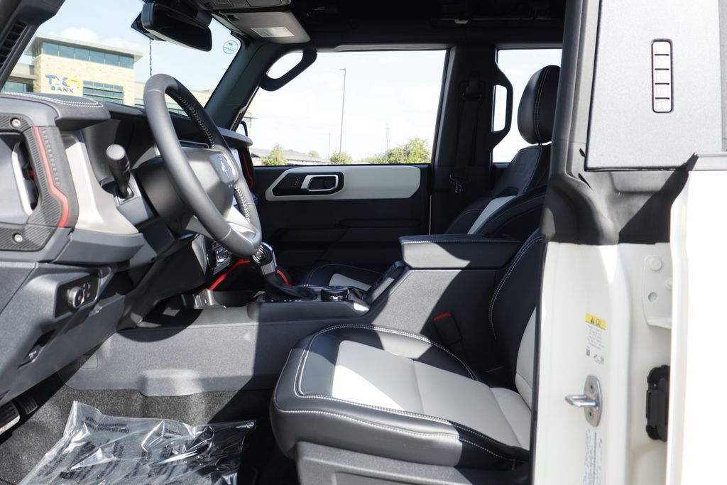 2026 Ford Bronco Outer Banks Hondo TX
