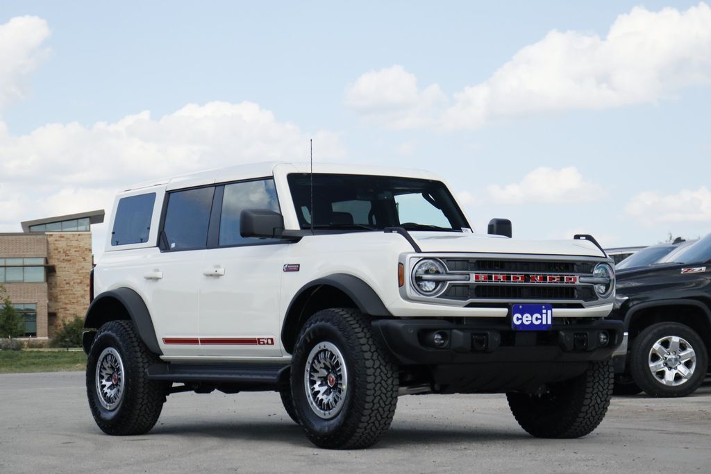 2026 Ford Bronco Outer Banks Hondo TX