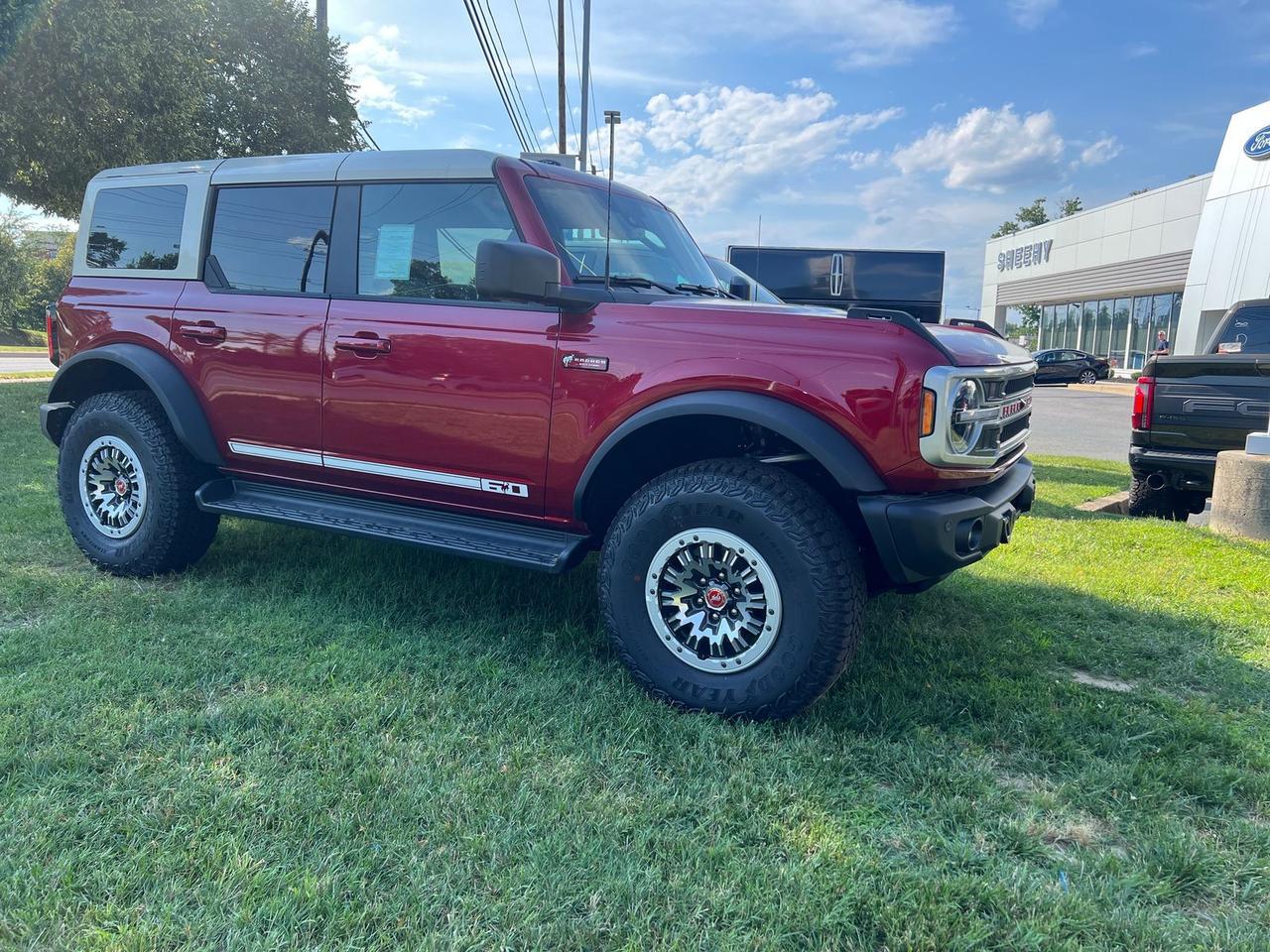 2026 Ford Bronco Outer Banks 60th Anniversary Edition