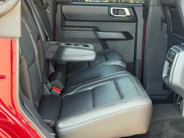 2026 Ford Bronco Outer Banks CANDY CANE PACKAGE Springfield VA