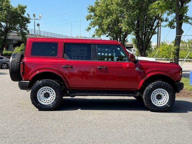 2026 Ford Bronco Outer Banks CANDY CANE PACKAGE Springfield VA