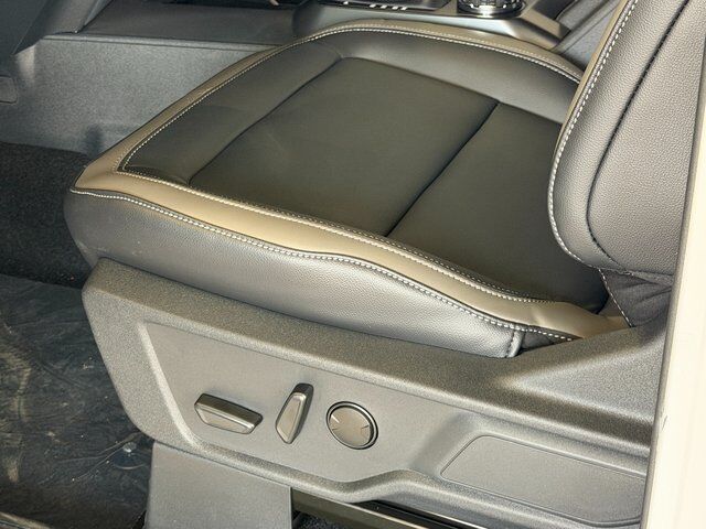 2026 Ford Bronco Outer Banks COOKIE AND CREAM Springfield VA