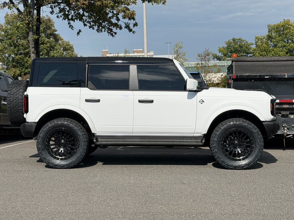 2026 Ford Bronco Outer Banks COOKIE AND CREAM Springfield VA