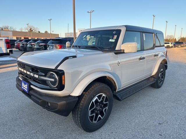 2026 Ford Bronco Outer Banks Random Lake WI