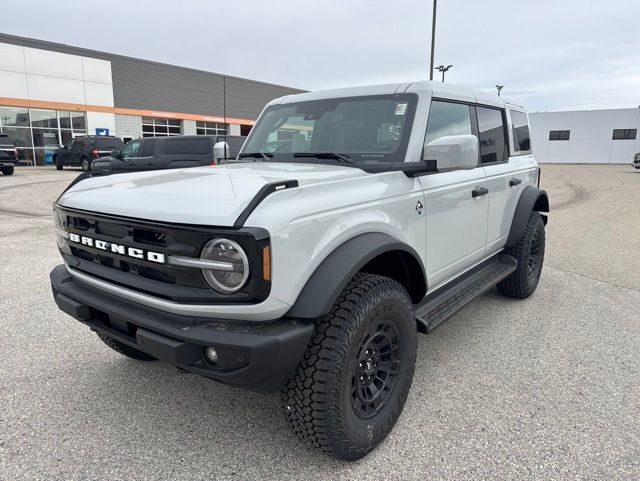 2026 Ford Bronco Outer Banks Random Lake WI