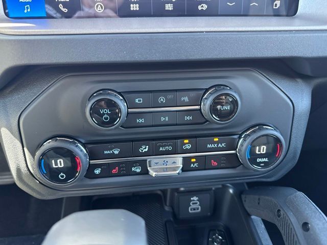 2026 Ford Bronco Outer Banks Random Lake WI