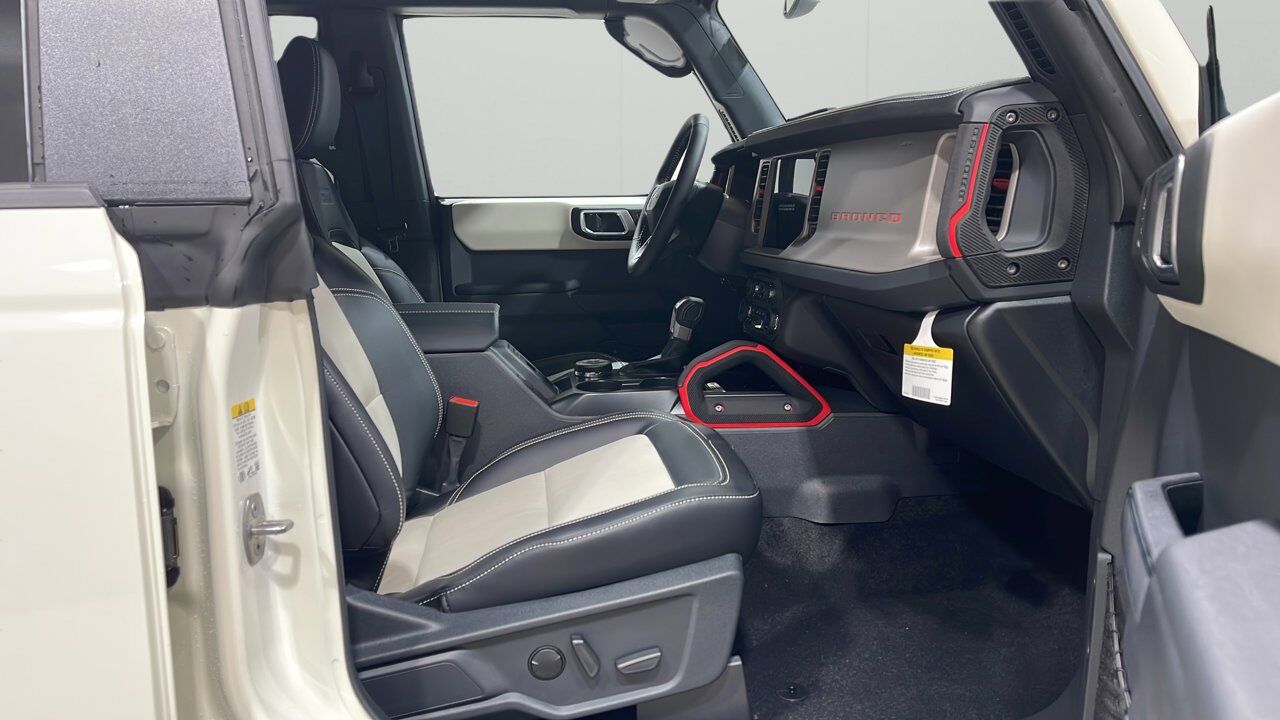 2026 Ford Bronco Outer Banks Sherwood Park AB