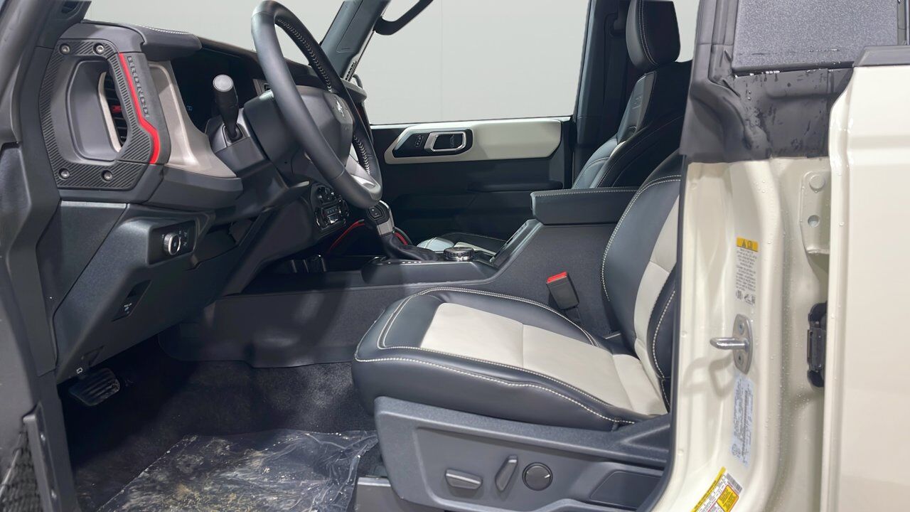 2026 Ford Bronco Outer Banks Sherwood Park AB