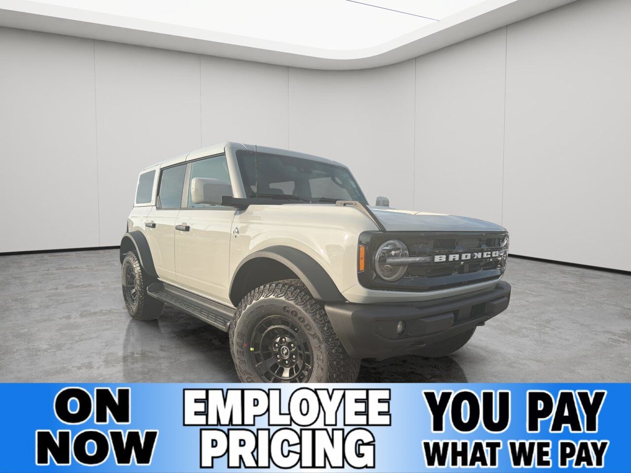 2026 Ford Bronco Outer Banks