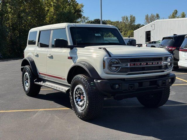 2026 Ford Bronco Outer Banks Washington MO