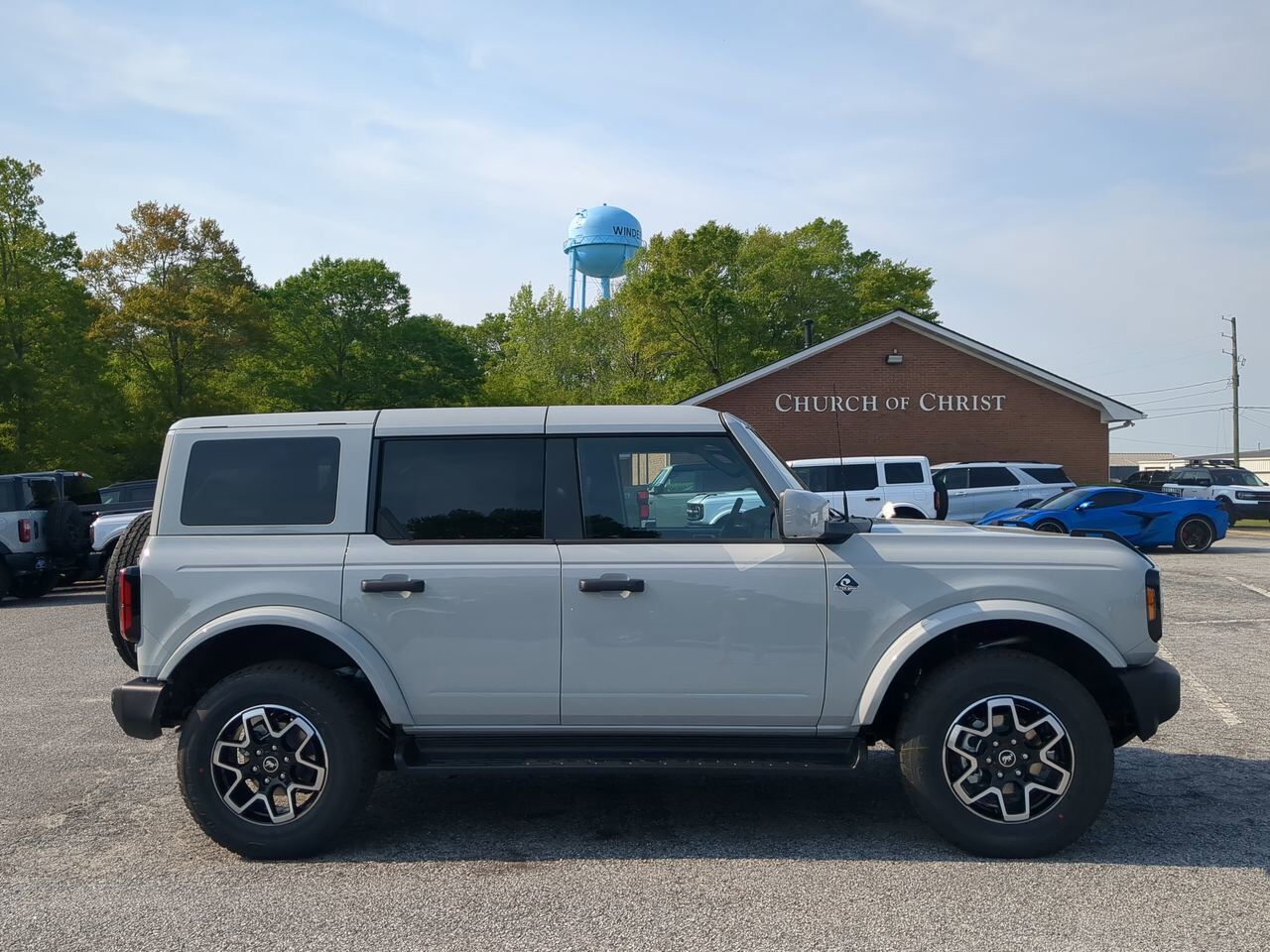 2026 Ford Bronco Outer Banks