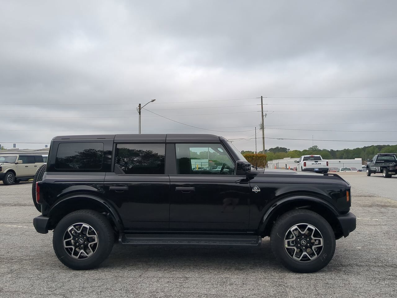 2026 Ford Bronco Outer Banks