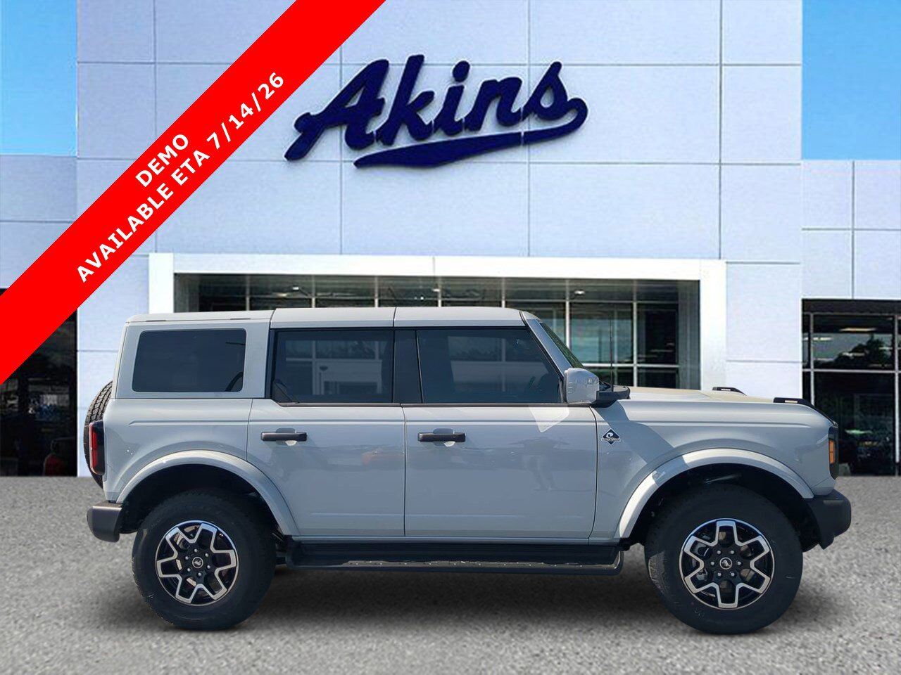 2026 Ford Bronco Outer Banks