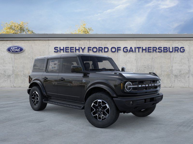 2026 Ford Bronco Outer Banks