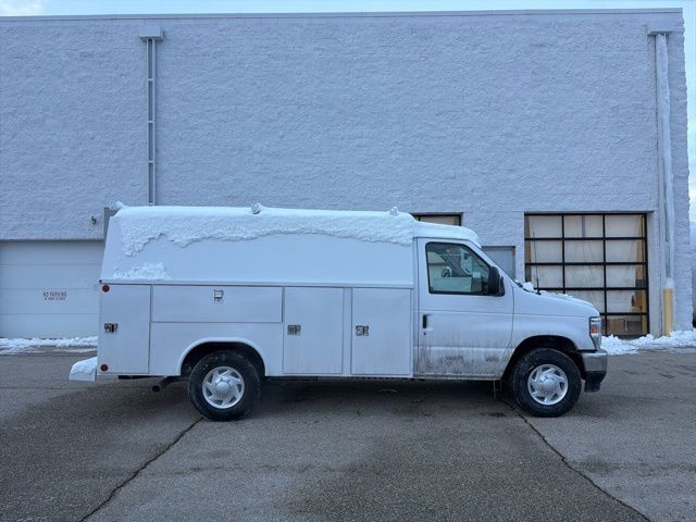 2026 Ford E-350SD Base Random Lake WI