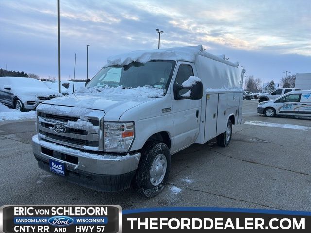2026 Ford E-350SD Base