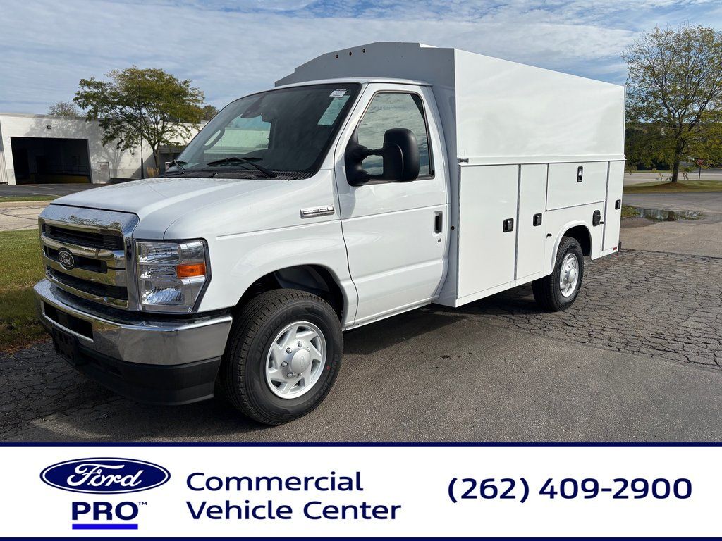 2026 Ford E-350SD