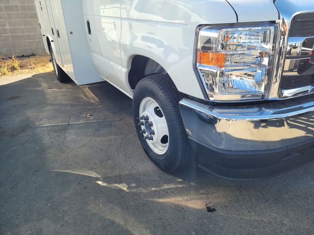 2026 Ford E-350SD Base