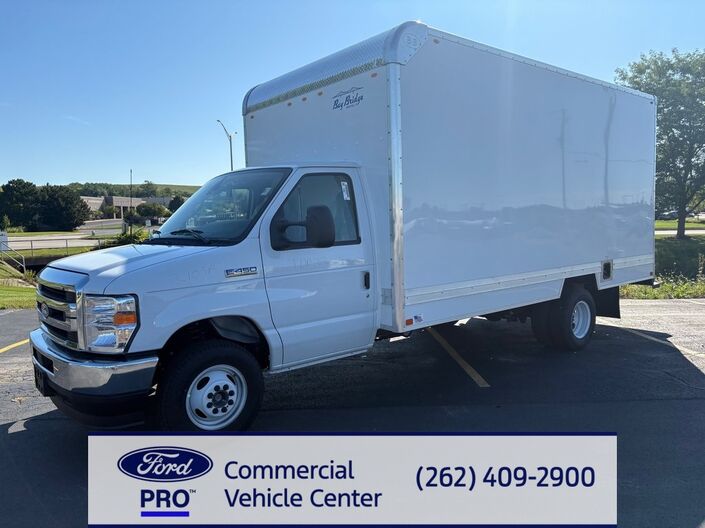2026 Ford E-450SD Base Oshkosh WI