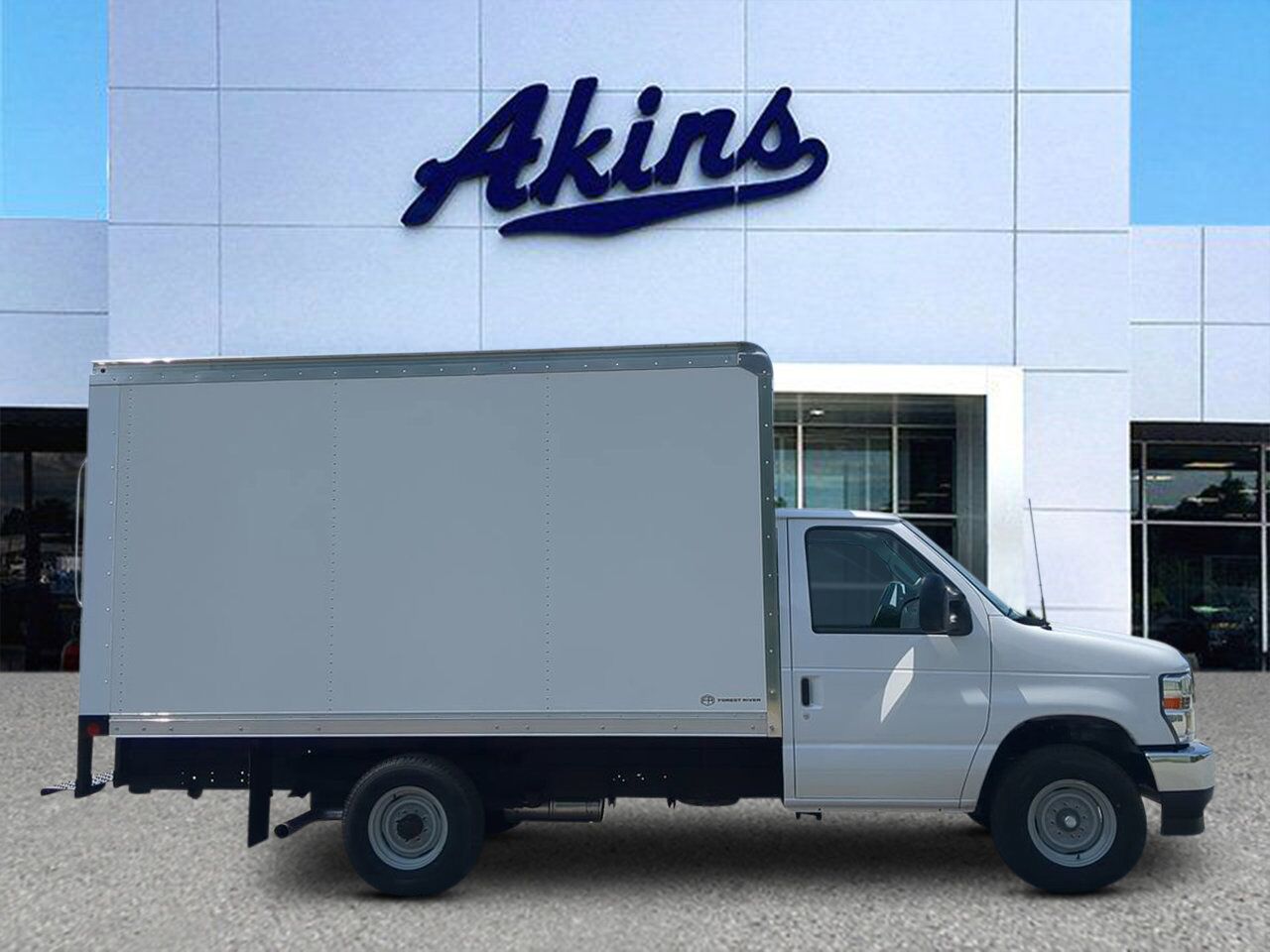2026 Ford E-Series Cutaway Box Truck