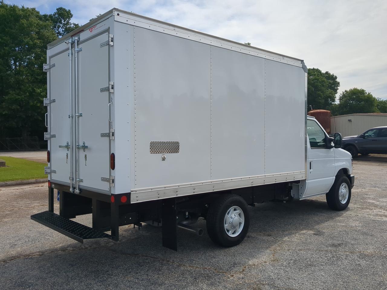 2026 Ford E-Series Cutaway CUTAWAY Appleton WI