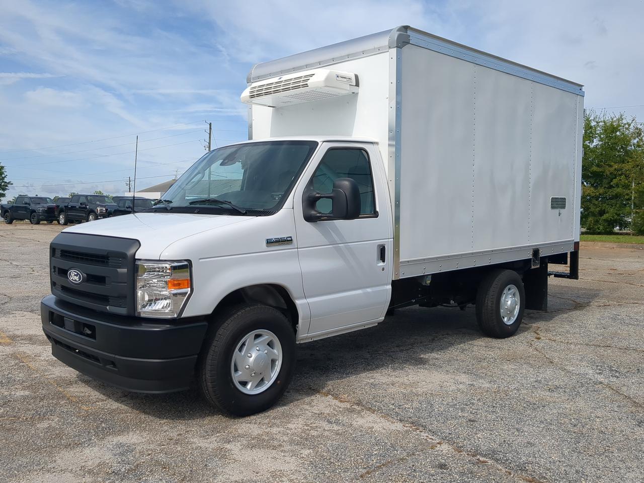 2026 Ford E-Series Cutaway CUTAWAY Appleton WI