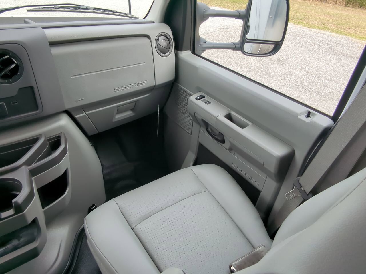 2026 Ford E-Series Cutaway E450 CUTAWAY Winder GA