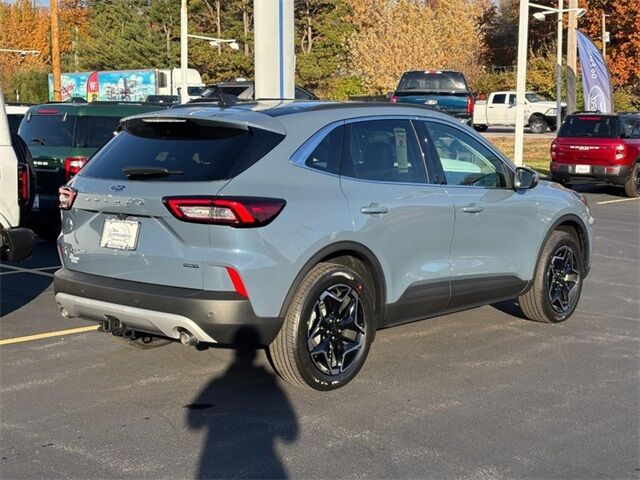 2026 Ford Escape Hybrid Platinum