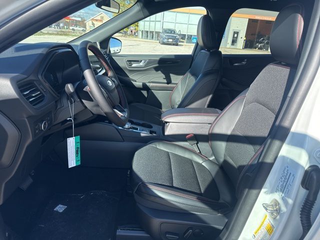 2026 Ford Escape Hybrid ST-Line Select Random Lake WI