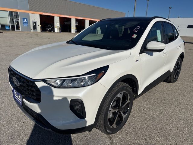 2026 Ford Escape Hybrid ST-Line Select Random Lake WI