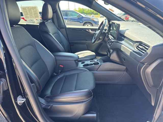 2026 Ford Escape ST-Line Select Random Lake WI