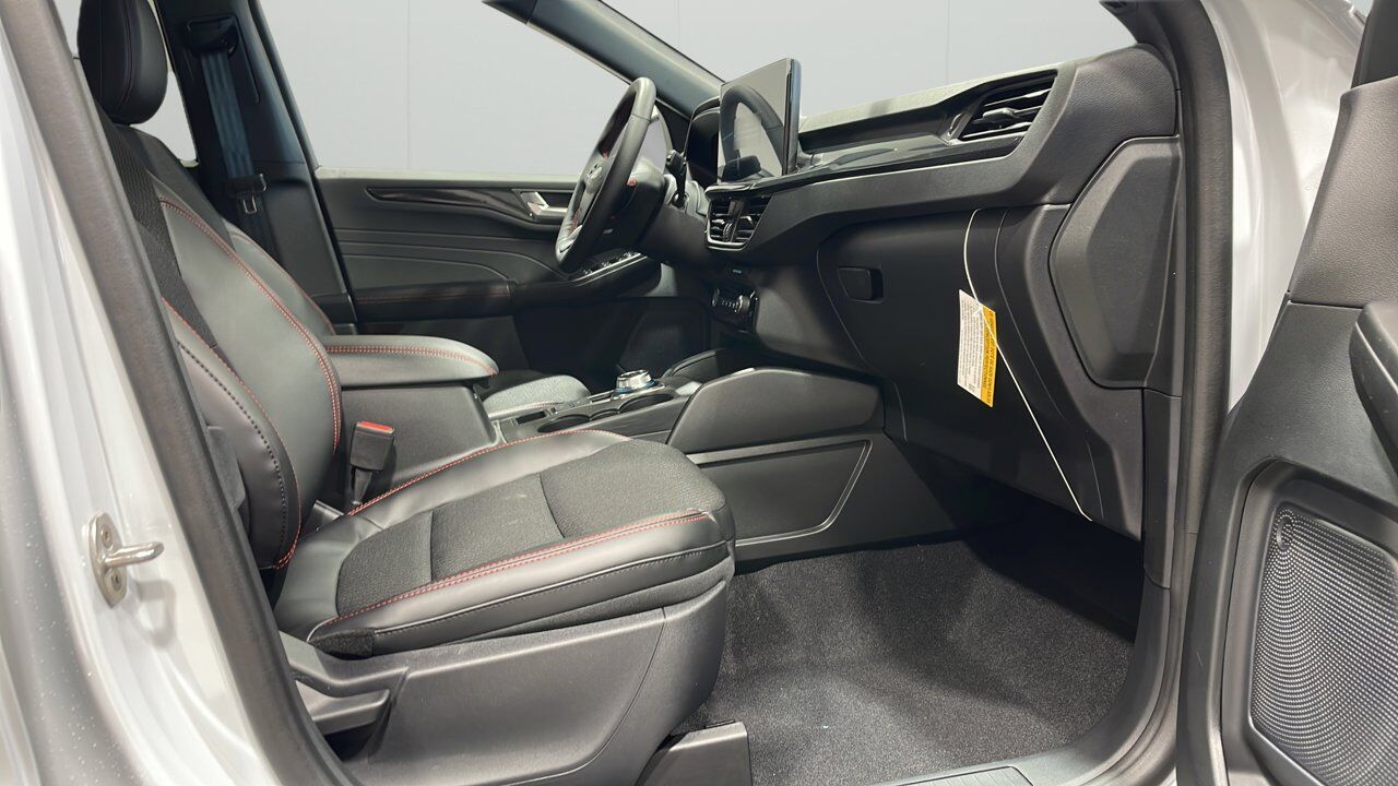 2026 Ford Escape ST-Line Sherwood Park AB