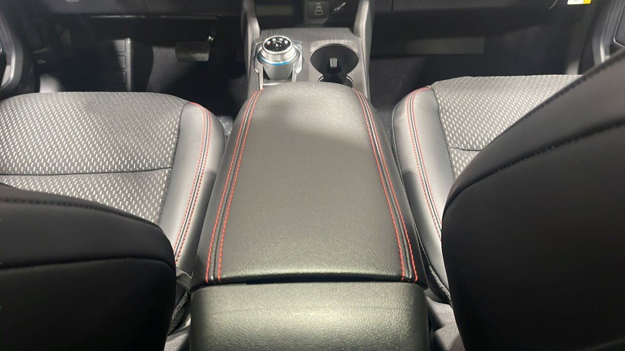 2026 Ford Escape ST-Line Sherwood Park AB