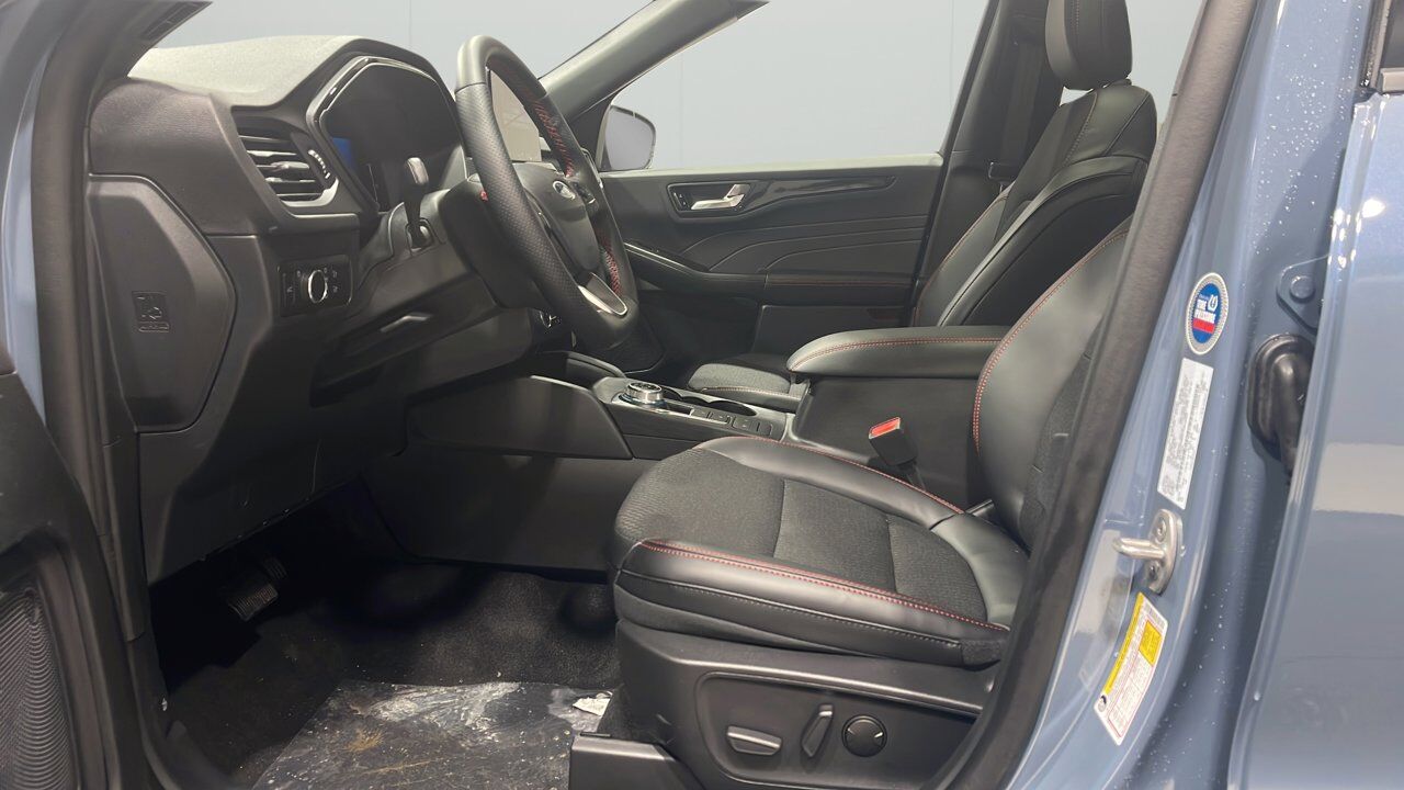 2026 Ford Escape ST-Line Sherwood Park AB