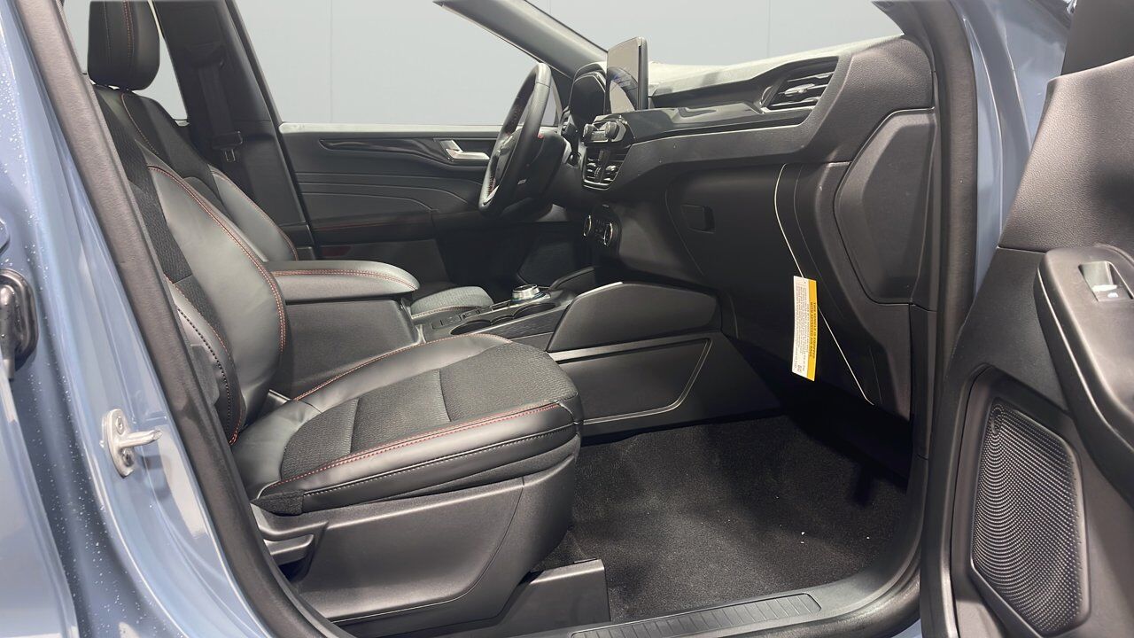 2026 Ford Escape ST-Line Sherwood Park AB