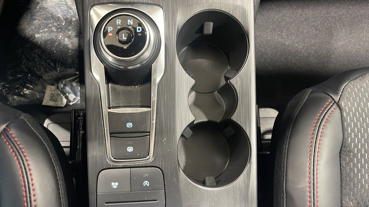 2026 Ford Escape ST-Line Sherwood Park AB