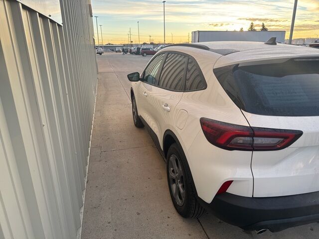 2026 Ford Escape ST-Line Watertown SD