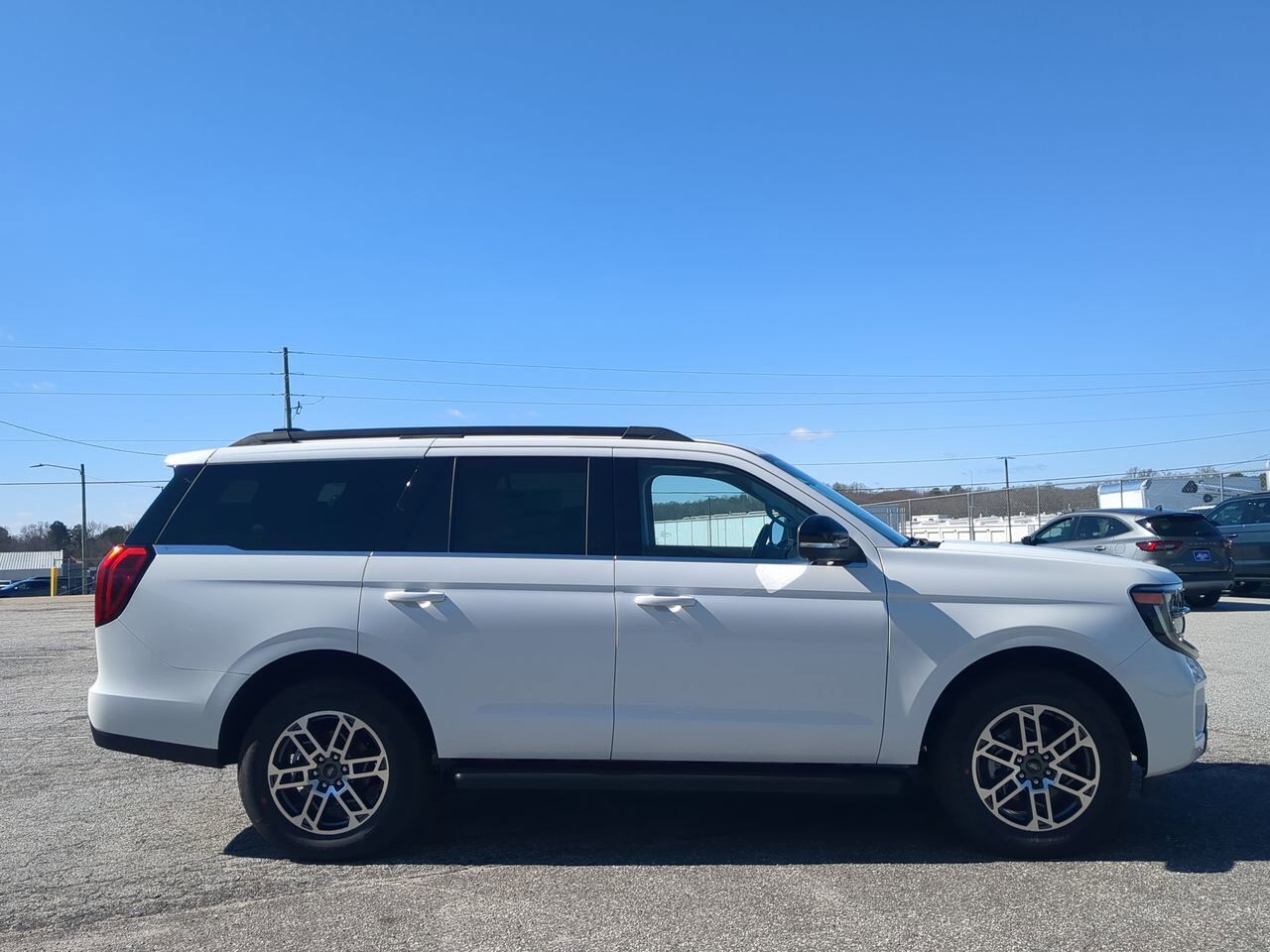 Ford Expedition Active