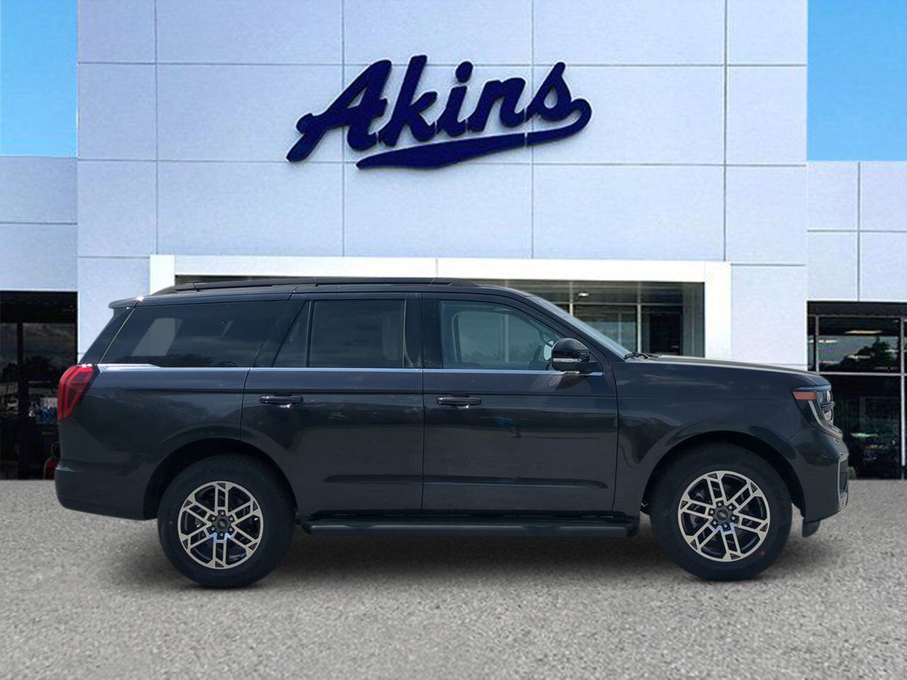 2026 Ford Expedition Active